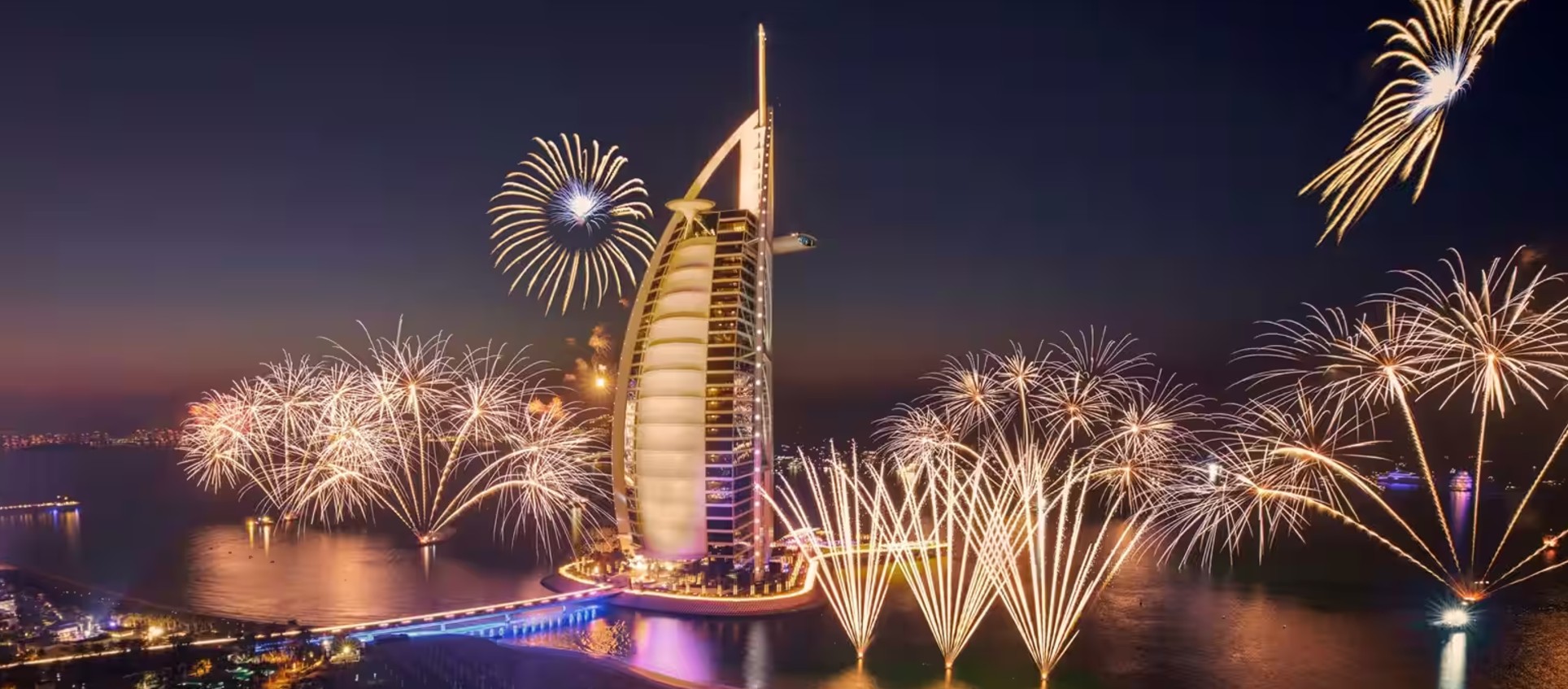 احتفالات رأس السنة الجديدة في دبي 2025: دليل شامل لك